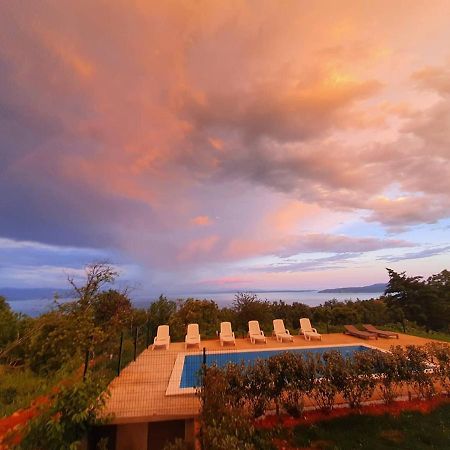 Apartments Nika With Swimming Pool And Beautiful Sea View Dobreć Esterno foto