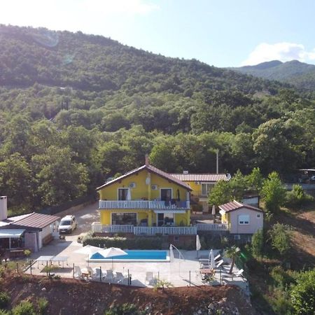Apartments Nika With Swimming Pool And Beautiful Sea View Dobreć Esterno foto
