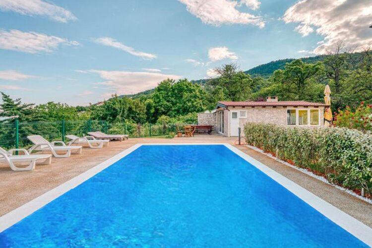 Apartments Nika With Swimming Pool And Beautiful Sea View Dobreć Esterno foto