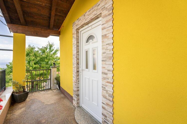 Apartments Nika With Swimming Pool And Beautiful Sea View Dobreć Esterno foto