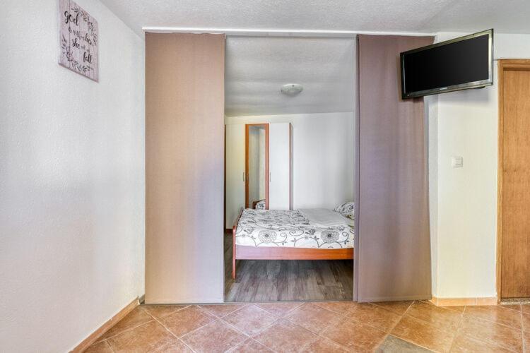 Apartments Nika With Swimming Pool And Beautiful Sea View Dobreć Esterno foto